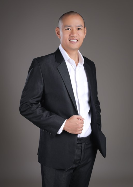 Ảnh chân dung Eroca Thanh, người biên soạn bộ 31 skill